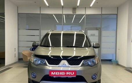 Mitsubishi Outlander III рестайлинг 3, 2007 год, 935 000 рублей, 2 фотография