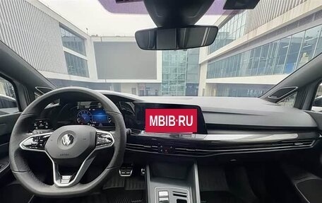 Volkswagen Golf VIII, 2022 год, 1 490 202 рублей, 4 фотография