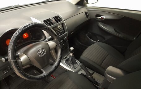 Toyota Corolla, 2011 год, 800 000 рублей, 8 фотография