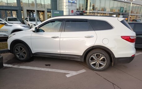 Hyundai Santa Fe III рестайлинг, 2015 год, 2 200 000 рублей, 3 фотография