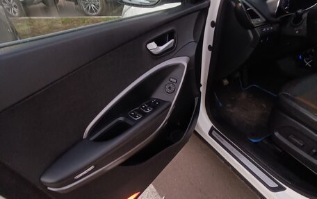 Hyundai Santa Fe III рестайлинг, 2015 год, 2 200 000 рублей, 14 фотография