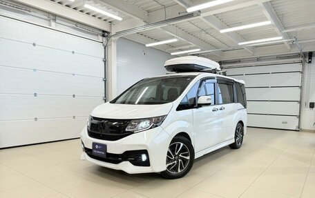 Honda Stepwgn IV, 2016 год, 2 199 900 рублей, 1 фотография