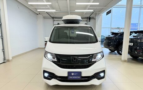 Honda Stepwgn IV, 2016 год, 2 199 900 рублей, 9 фотография