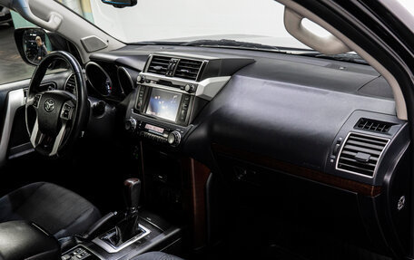 Toyota Land Cruiser Prado 150 рестайлинг 2, 2015 год, 4 579 000 рублей, 16 фотография