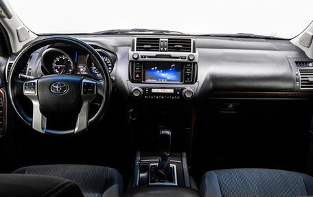 Toyota Land Cruiser Prado 150 рестайлинг 2, 2015 год, 4 579 000 рублей, 18 фотография