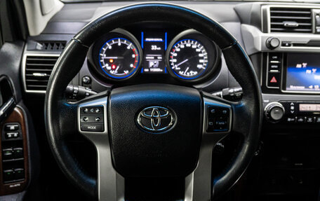 Toyota Land Cruiser Prado 150 рестайлинг 2, 2015 год, 4 579 000 рублей, 19 фотография