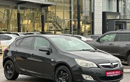 Opel Astra J, 2010 год, 620 000 рублей, 1 фотография
