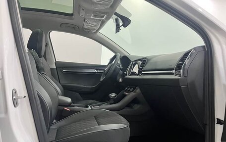 Skoda Karoq I, 2021 год, 1 590 325 рублей, 10 фотография