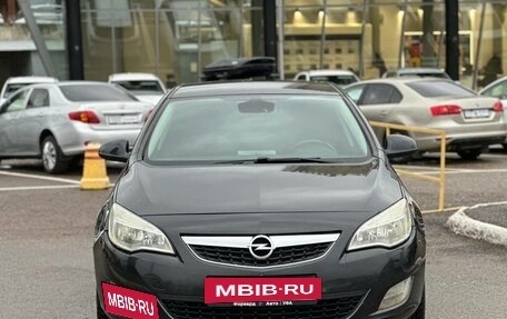 Opel Astra J, 2010 год, 620 000 рублей, 2 фотография