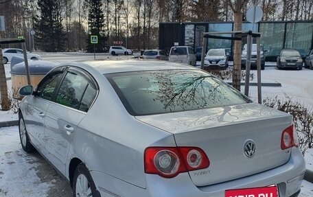 Volkswagen Passat B6, 2008 год, 635 000 рублей, 3 фотография