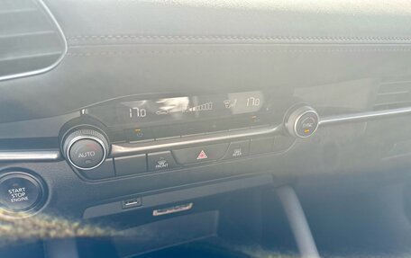 Mazda 3, 2020 год, 2 000 000 рублей, 14 фотография