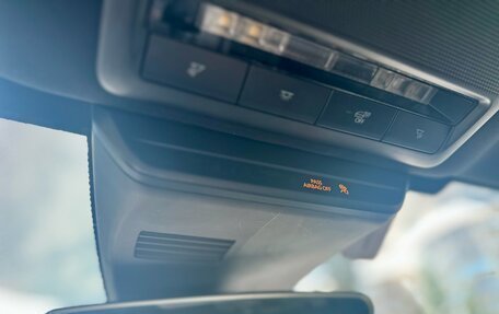 Mazda 3, 2020 год, 2 000 000 рублей, 18 фотография