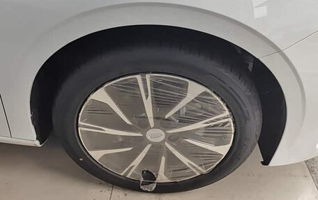 Geely Emgrand, 2025 год, 1 605 000 рублей, 12 фотография