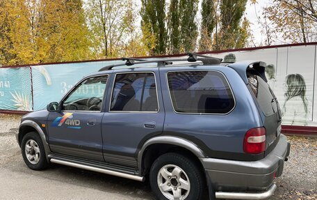 KIA Sportage IV рестайлинг, 2003 год, 300 000 рублей, 3 фотография