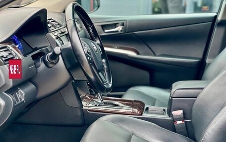 Toyota Camry, 2014 год, 2 100 000 рублей, 14 фотография