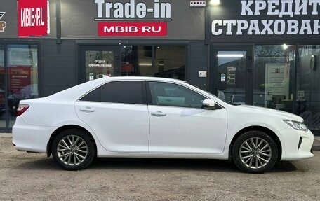 Toyota Camry, 2014 год, 2 100 000 рублей, 12 фотография