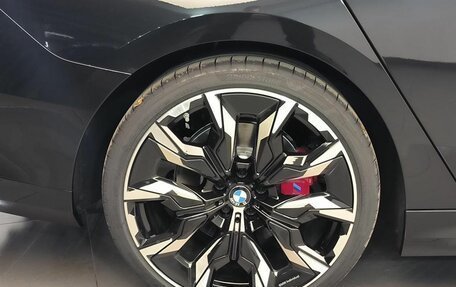 BMW 5 серия, 2025 год, 12 000 000 рублей, 26 фотография