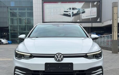 Volkswagen Golf VIII, 2022 год, 2 150 000 рублей, 2 фотография