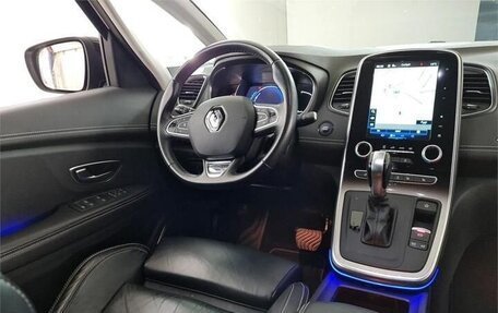 Renault Scenic IV, 2018 год, 2 300 000 рублей, 12 фотография