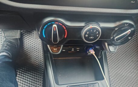 KIA Rio IV, 2020 год, 1 050 000 рублей, 4 фотография