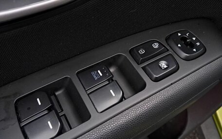 KIA Soul II рестайлинг, 2015 год, 990 000 рублей, 14 фотография