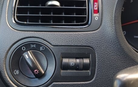 Volkswagen Polo VI (EU Market), 2012 год, 679 000 рублей, 17 фотография