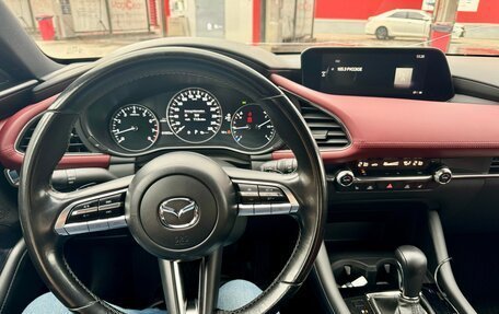 Mazda 3, 2021 год, 2 720 000 рублей, 23 фотография