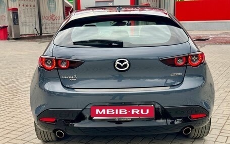 Mazda 3, 2021 год, 2 720 000 рублей, 18 фотография