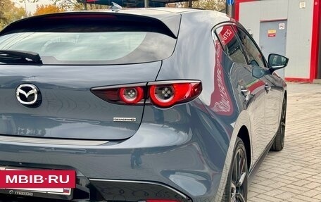 Mazda 3, 2021 год, 2 720 000 рублей, 14 фотография