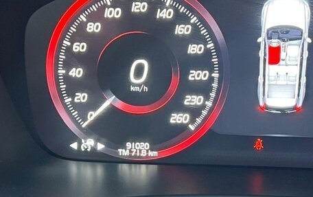 Volvo XC90 II рестайлинг, 2019 год, 4 390 000 рублей, 8 фотография