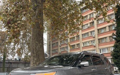 Ford Explorer VI, 2012 год, 2 000 000 рублей, 2 фотография