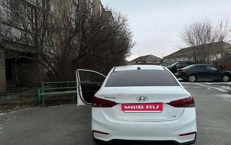 Hyundai Solaris II рестайлинг, 2018 год, 750 000 рублей, 6 фотография