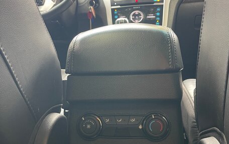 Ford Explorer VI, 2012 год, 2 000 000 рублей, 29 фотография