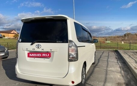 Toyota Voxy II, 2007 год, 1 267 000 рублей, 3 фотография