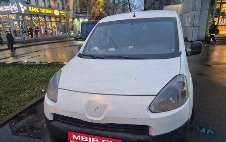 Peugeot Partner II рестайлинг 2, 2013 год, 570 000 рублей, 2 фотография