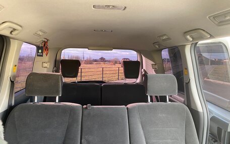 Toyota Voxy II, 2007 год, 1 267 000 рублей, 14 фотография