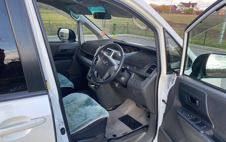 Toyota Voxy II, 2007 год, 1 267 000 рублей, 18 фотография