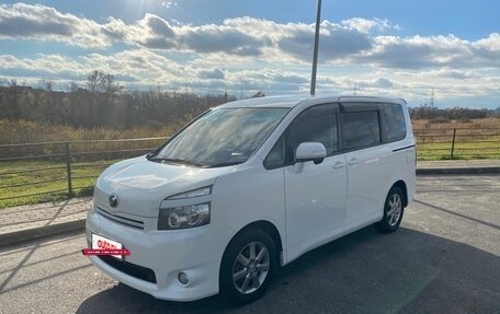 Toyota Voxy II, 2007 год, 1 267 000 рублей, 7 фотография