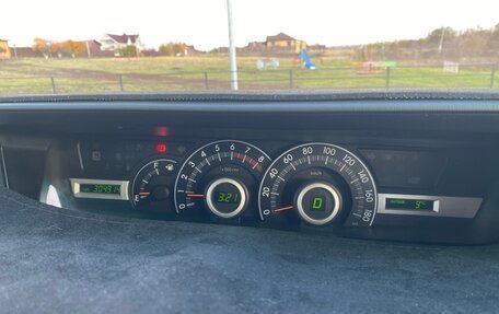 Toyota Voxy II, 2007 год, 1 267 000 рублей, 21 фотография