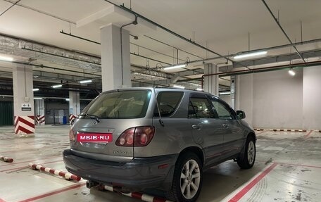 Lexus RX IV рестайлинг, 2000 год, 680 000 рублей, 7 фотография