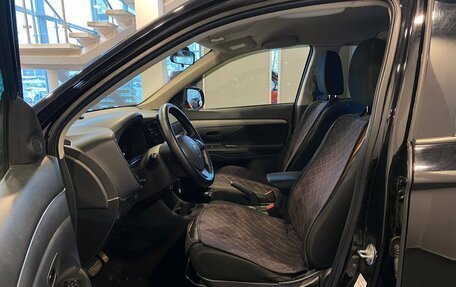 Mitsubishi Outlander III рестайлинг 3, 2013 год, 1 385 000 рублей, 16 фотография