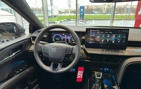 Toyota Camry, 2025 год, 4 850 000 рублей, 9 фотография