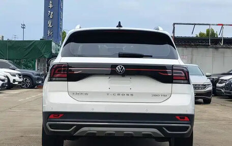 Volkswagen T-Cross I, 2022 год, 1 310 999 рублей, 5 фотография