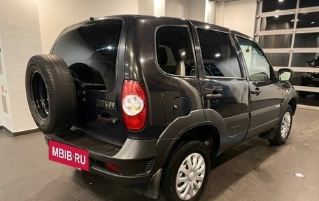 Chevrolet Niva I рестайлинг, 2018 год, 603 000 рублей, 3 фотография