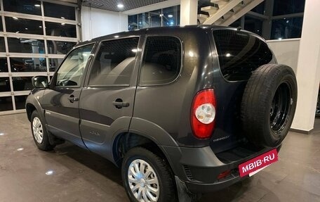 Chevrolet Niva I рестайлинг, 2018 год, 603 000 рублей, 5 фотография