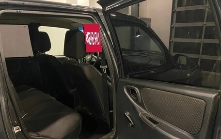 Chevrolet Niva I рестайлинг, 2018 год, 603 000 рублей, 24 фотография