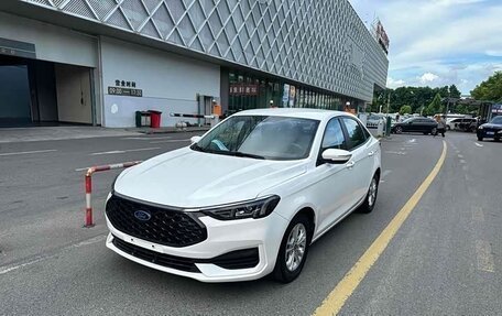 Ford Escort, 2022 год, 1 100 000 рублей, 3 фотография