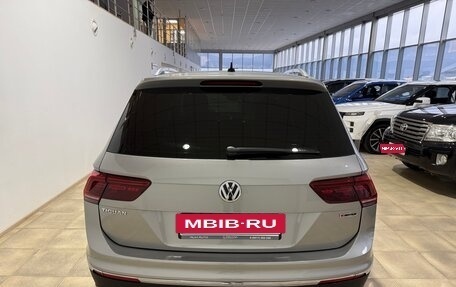 Volkswagen Tiguan II, 2018 год, 2 850 000 рублей, 5 фотография
