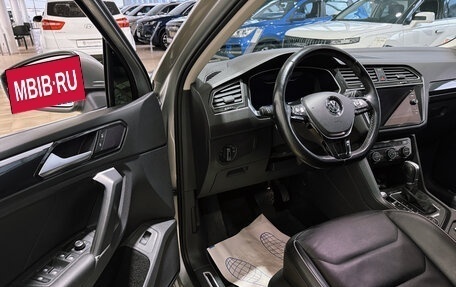 Volkswagen Tiguan II, 2018 год, 2 850 000 рублей, 8 фотография