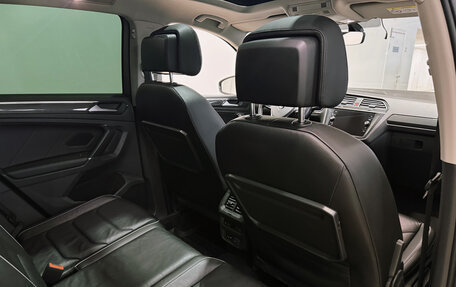 Volkswagen Tiguan II, 2018 год, 2 850 000 рублей, 16 фотография